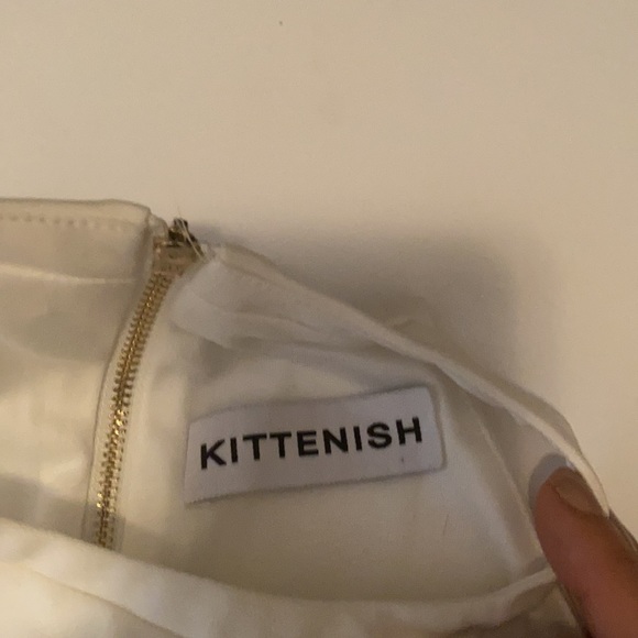 Kittenish white crop top size M - Picture 2 of 4